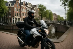 Hoe vind je de beste motorrijschool in Amsterdam?